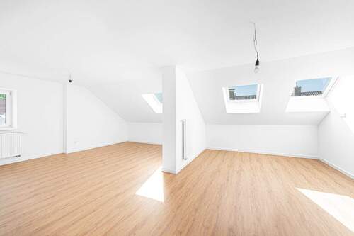 Dachgeschosswohnung 1 - 