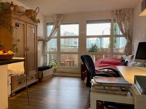 Wohn-Schlafbereich - 1 Zimmer Etagenwohnung zur Miete in Erlangen