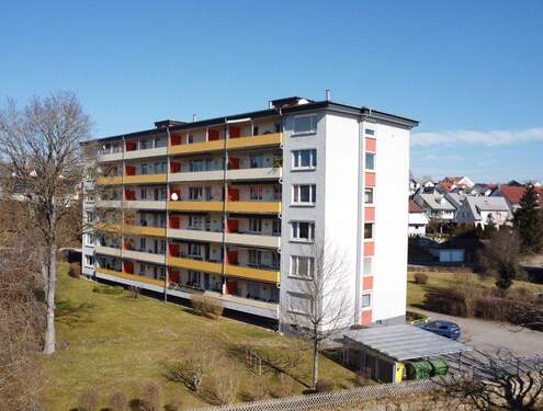 Hausansicht Süd - 4 Zimmer Etagenwohnung zum Kaufen in Villingen-Schwenningen