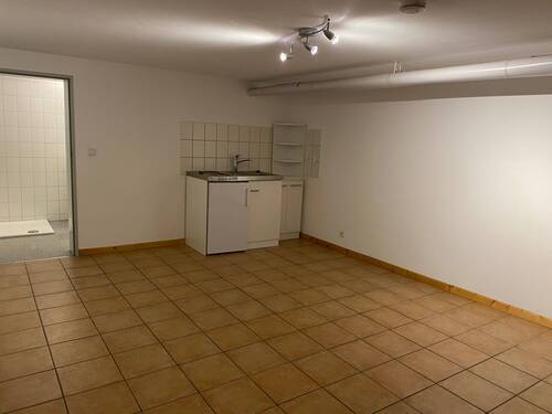 Wohnraum mit Pantryküche - Etagenwohnung mit 31,80 m² in Braunschweig zur Miete