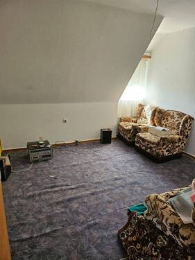 Zimmer im Dachgeschoss - Einfamilienhaus mit 100,00 m² in Neuental zum Kaufen