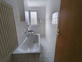 Badezimmer (Referenz) - Etagenwohnung mit 57,40 m² in Merseburg zur Miete