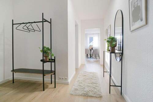 Eingang /Flur - 2 Zimmer Etagenwohnung in Häfen - Bremerhaven