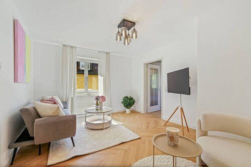 Wohnzimmer - Etagenwohnung mit 47,00 m&sup2; in Friedrichshafen zum Kaufen