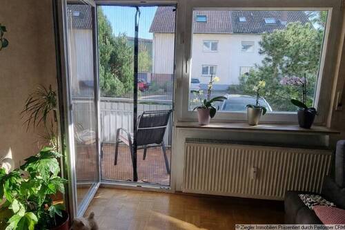 05b EG Ausblick zum Balkon - 
