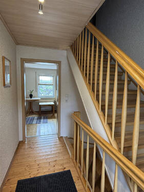 Treppenhaus/Flur OG - 