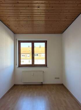 Kinderzimmer / Home-Office - 