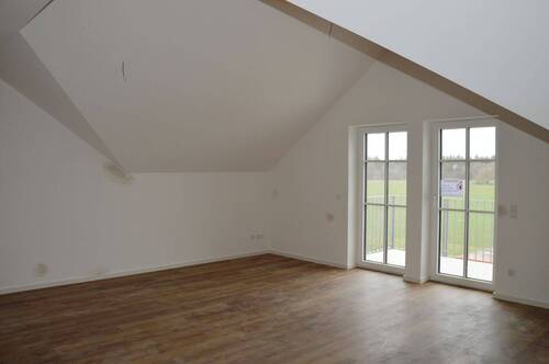 offenes Wohnen - *Pentenried - Erstbezug einer top schicken 4-Zimmer-Dachgeschoss-Wohnung mit Balkon und herrlichem Blick