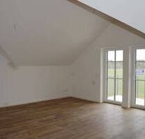 *Pentenried - Erstbezug einer top schicken 4-Zimmer-Dachgeschoss-Wohnung mit Balkon und herrlichem Blick - Krailling