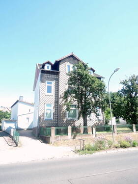 Hausansicht - 4 Zimmer Etagenwohnung zur Miete in Bovenden