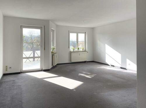 Wohnen/Essen - 3 Zimmer Etagenwohnung zum Kaufen in Lonsee