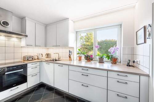 Küche - 7 Zimmer Doppelhaushälfte in Icking