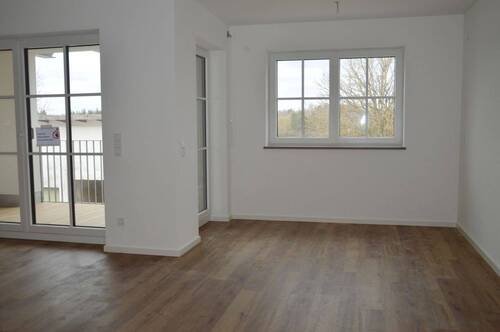 offener Wohn-Essbereich - Etagenwohnung mit 80,10 m&sup2; in Krailling zur Miete