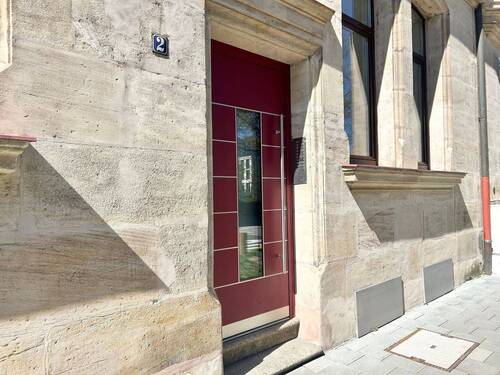 Hauseingang - 3 Zimmer Etagenwohnung zur Miete in Nürnberg