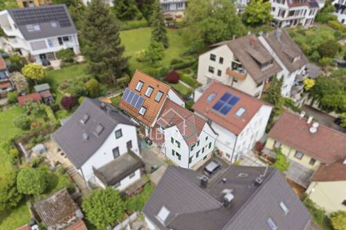 Außenansicht - Vielseitig nutzbares Zweifamilienhaus mit Garten in gefragter Wohnlage
