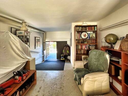 Garage - 