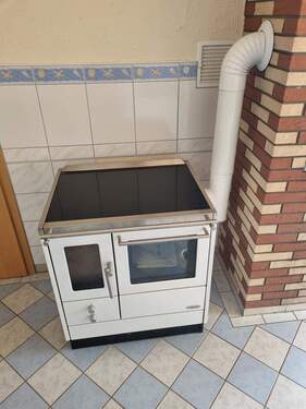 Kochherd in der Küche - Einfamilienhaus mit 179,00 m² in Mellrichstadt zum Kaufen