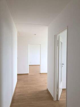 Blick in die Wohnung - 3 Zimmer Etagenwohnung zur Miete in Berlin