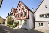 Bild 1 - ALTSTADT - denkmalgeschütztes Bürgerhaus in WEIßENBURG