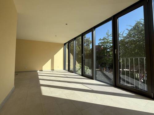 Büro - Büro in perfekter Stadtlage mit Balkon: Das neue Büro für Sie und Ihre Mitarbeiter!