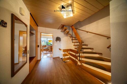 Flur - 5 Zimmer Reihenmittelhaus zum Kaufen in Giengen an der Brenz