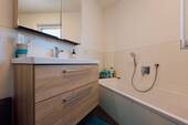 Erdgeschoss, Bad - 