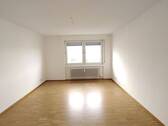 Zimmer 1 - 3 Zimmer Etagenwohnung in Mannheim