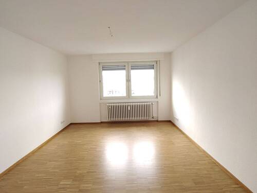 Zimmer 1 - 3 Zimmer Etagenwohnung in Mannheim