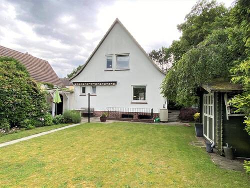 Westansicht des Hauses - 3 Zimmer Einfamilienhaus zum Kaufen in Wedel