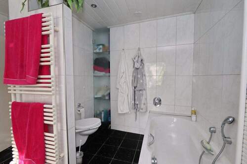 EG Badezimmer 2 - 