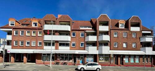 Ansicht vorne - Helle 2-Zimmer-Whg. mit Balkon, Aufzug und Garage Richthofenstraße, Kiel-Holtenau