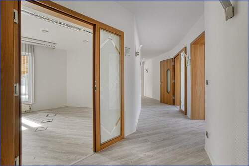 1.OG_Flur - Mehrfamilienhaus, Wohnhaus in Essen zum Kaufen