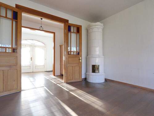 Wohnzimmer mit Kamin - 