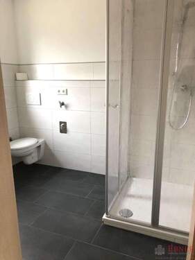 1599 Bad - Etagenwohnung mit 38,00 m&sup2; in Hengersberg zum Kaufen