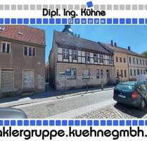 Prov.-frei: Entwicklungsfähige Wohnimmobilie im Zentrum von Nauen