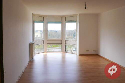 Wohnzimmer - 2 Zimmer Etagenwohnung zum Kaufen in Kiel