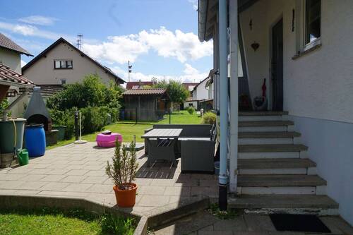 Terrasse - Mehrfamilienhaus, Wohnhaus mit 141,00 m² in Meßstetten zum Kaufen