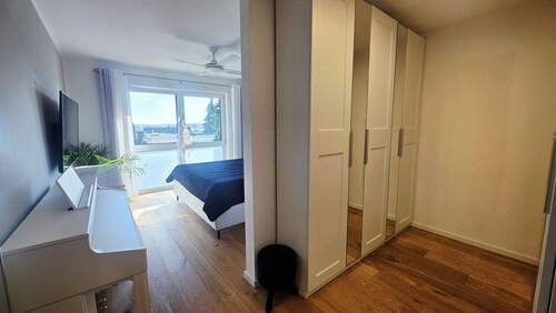 Schlafzimmer mit Ankleide - 