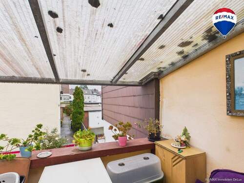 RE:MAXImmobilienDeLuxRodenBalkon - 