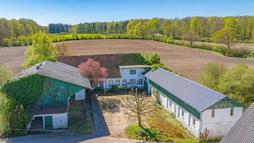 Ihr neues Zuhause - Dreiseithof im Herzen von Angeln sucht Liebhaber