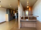 Halboffener Raum als kleines Schlafzimmer - 