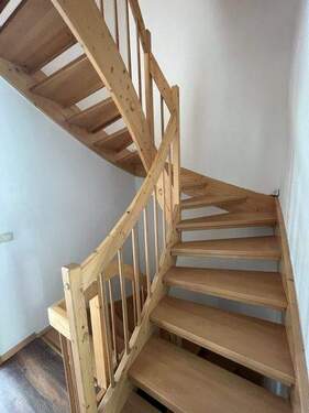EG Treppe OG.JPG - 