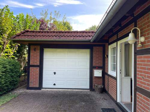 Ansicht Garage - 4 Zimmer Einfamilienhaus zum Kaufen in Langendorf