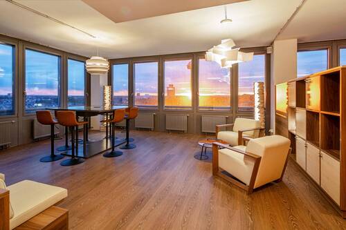 Business-Lounge 2.jpg - Büro mit 100,00 m&sup2; in Köln zur Miete