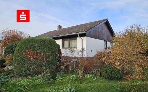 Außenansicht Rückseite - Gepflegter Bungalow in ruhiger Lage von Altenplos mit schönem Garten