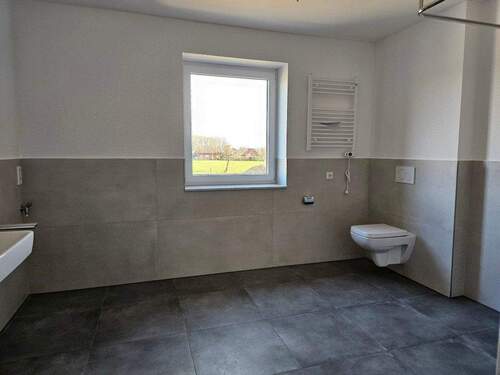 OB6Badezimmer - 3 Zimmer Etagenwohnung zur Miete in Lienen