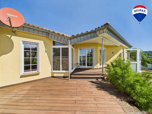 RE/MAX Immobilien DeLux Bungalow Nonnweiler - 
