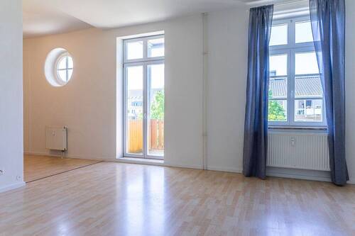 hohe Decken - 3 Zimmer Etagenwohnung zur Miete in Flensburg