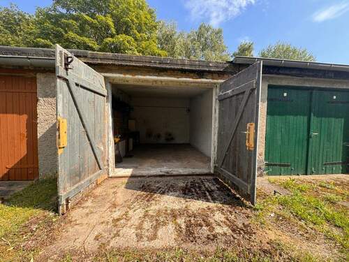 Garage - 