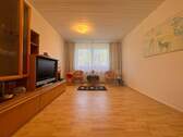 Wohnzimmer - 4 Zimmer Etagenwohnung in Ventschow